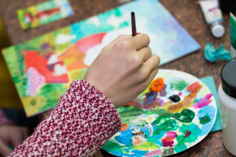 Art therapy a useful tool to boost health - Local Counselling Centre